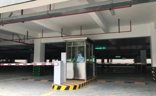 停車樓出入口