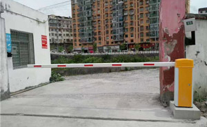 五峰中小學(xué)教研中心道閘案例