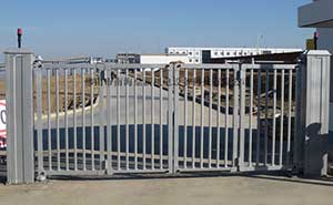 新疆新特新能建材有限公司智能無(wú)軌懸浮門(mén)工程案例