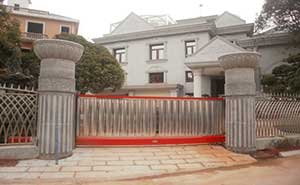 湘潭金橋山莊智能無軌懸浮門工程案例
