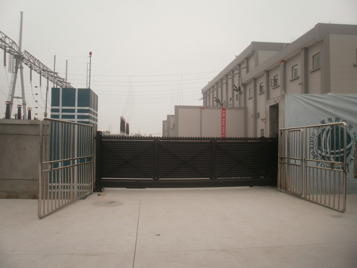 湖北省電力公司（荊州220kV居正變電站）智能無軌懸浮門工程案例 - 中出網(wǎng)-智能出入口門戶