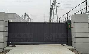 湖北仙桃市仙東變電站808LP智能安全伸縮平移門工程案例