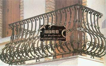 陽(yáng)臺(tái)圍欄