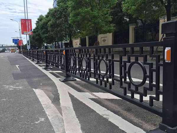 鐵藝護(hù)欄
