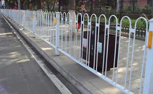 京式道路護(hù)欄8