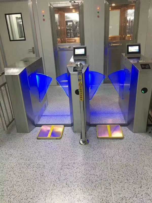 宿遷供電公司通道閘案例 - 中出網(wǎng)-智能出入口門戶