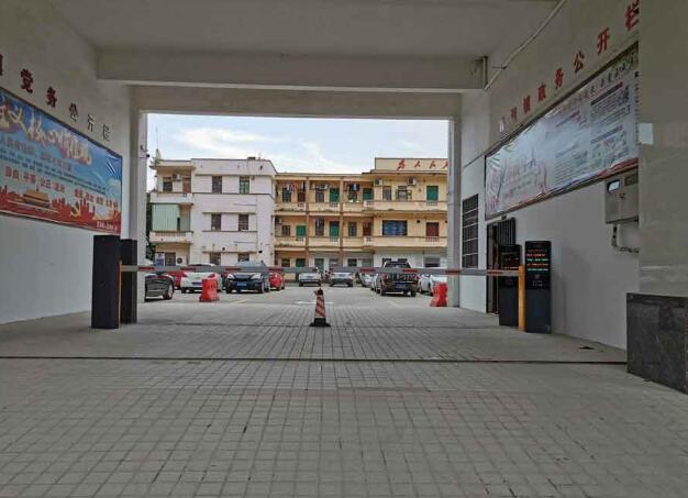廣東省茂名電白霞洞人民政府 - 中出網(wǎng)-智能出入口門戶
