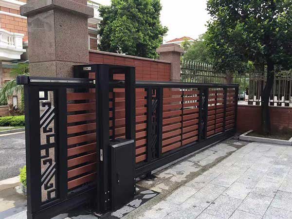錦陽(yáng)聚賢山莊懸浮門(mén)案例 - 中出網(wǎng)-智能出入口與停車充電門(mén)戶