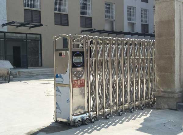四川省思創(chuàng)匯智科技有限公司電動(dòng)伸縮門案例 - 中出網(wǎng)-智能出入口與停車充電門戶