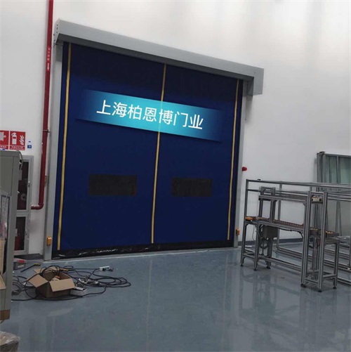 保溫快速門