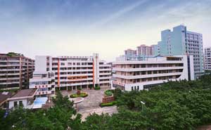 佛山市華材職業(yè)技術(shù)學(xué)?？偛客＼噲?chǎng)系統(tǒng)案例